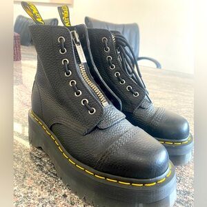 Like New - Dr. Marten Sinclair Milled Napa Leather Platform Boots size 8